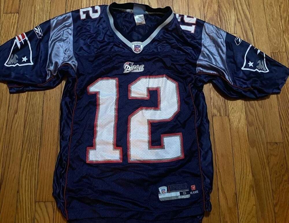 Reebok NFL New England Patriots Tom Brady #12 Jersey Navy Blue Youth Size S